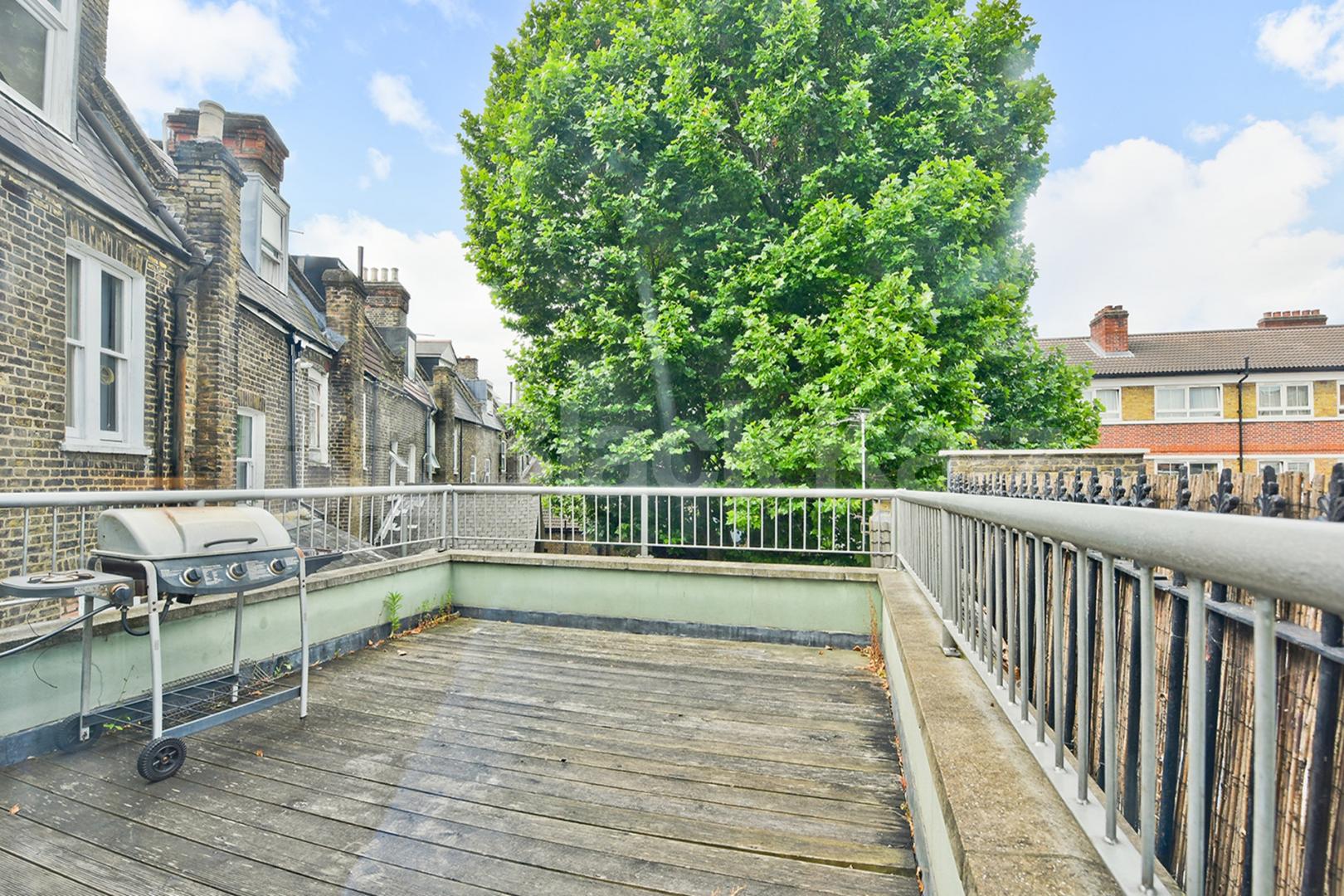 Just off Bermondsey Street, two bathroomed & roof terrace  Decima Street , London Bridge 