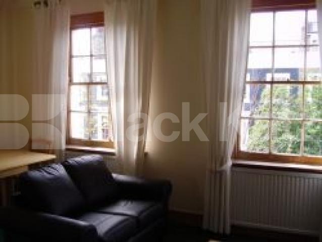 			1 Bedroom, 1 bath, 1 reception Flat			 Danbury Street, ISLINGTON/ANGEL N1