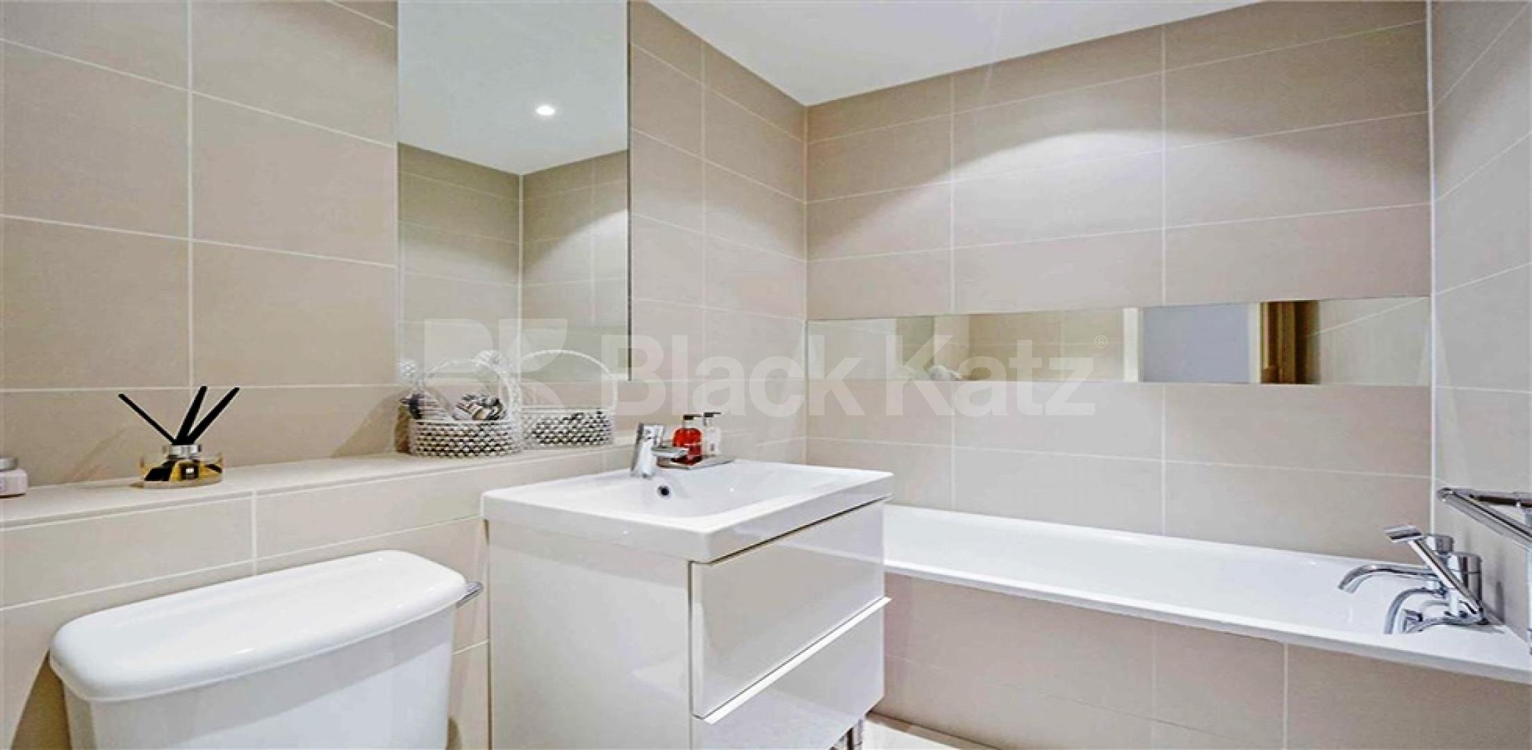 			STUNNING TWO BED!, 2 Bedroom, 1 bath, 1 reception Flat			 Lancaster Grove , BELSIZE PARK