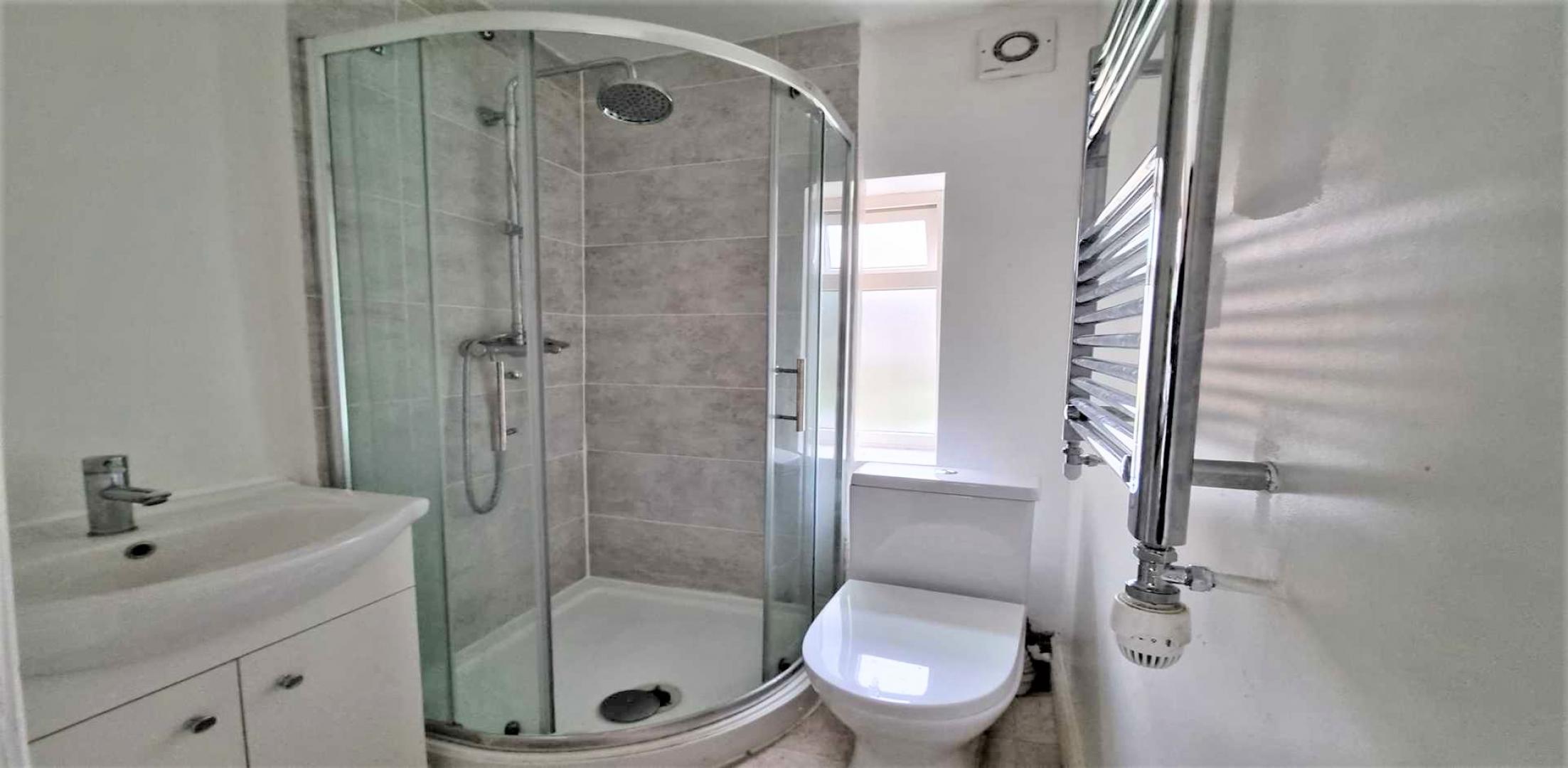 			Studio Apartment, 1 bath, 1 reception Flat			 Sumatra Road, WEST HAMPSTEAD