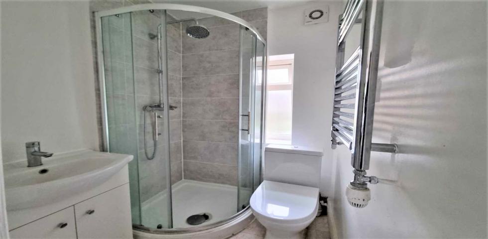 			Studio Apartment, 1 bath, 1 reception Flat			 Sumatra Road, WEST HAMPSTEAD