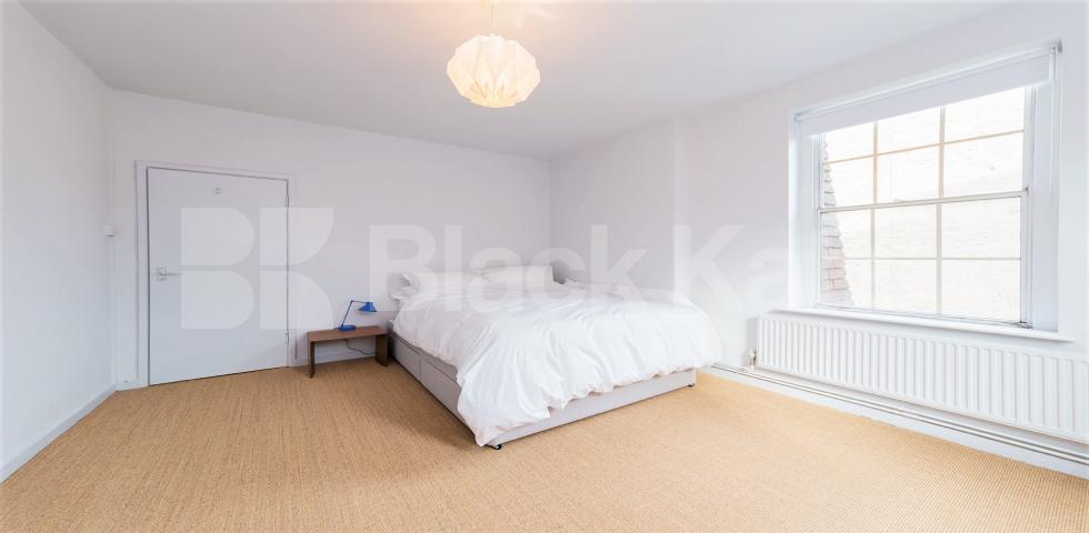 			RECENTLY REFURBISHED , 3 Bedroom, 1 bath, 1 reception Apartment			 Hortensia House, Hortensia Road, Chelsea / Fulham Broadway 