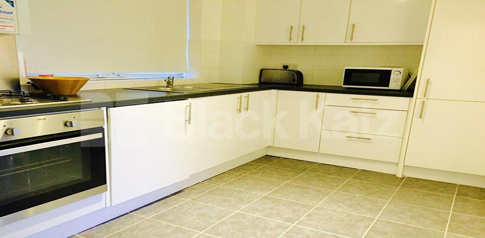 			NEW INSTRUCTION, 2 Bedroom, 1 bath, 1 reception Apartment			 Deeley Road, Vauxhall