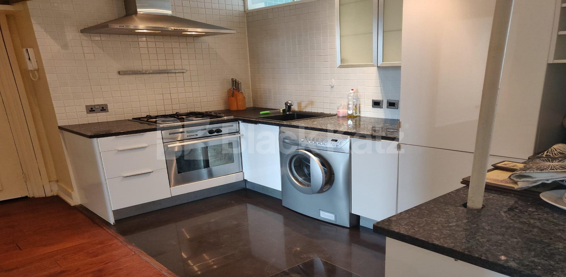 			NEW INSTRUCTION, 2 Bedroom, 1 bath, 1 reception Apartment			 Old Kent Road, SE1