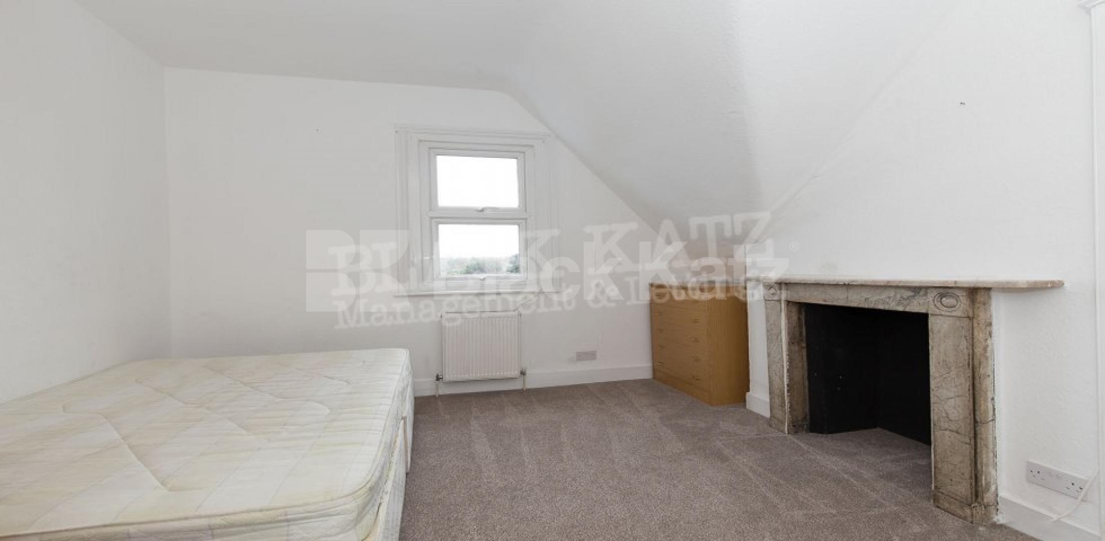 			New Instruction!, 2 Bedroom, 1 bath, 1 reception Flat			 Green Lanes, Haringey / Crouch End