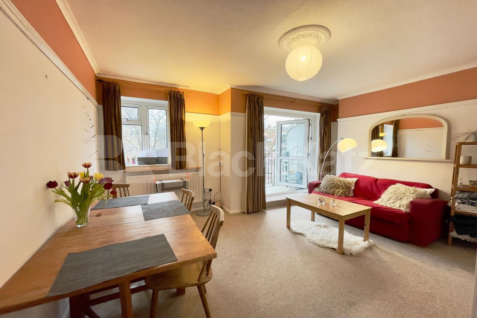 Superbly located moments from the iver Thames  Lambeth Walk, Lambeth North