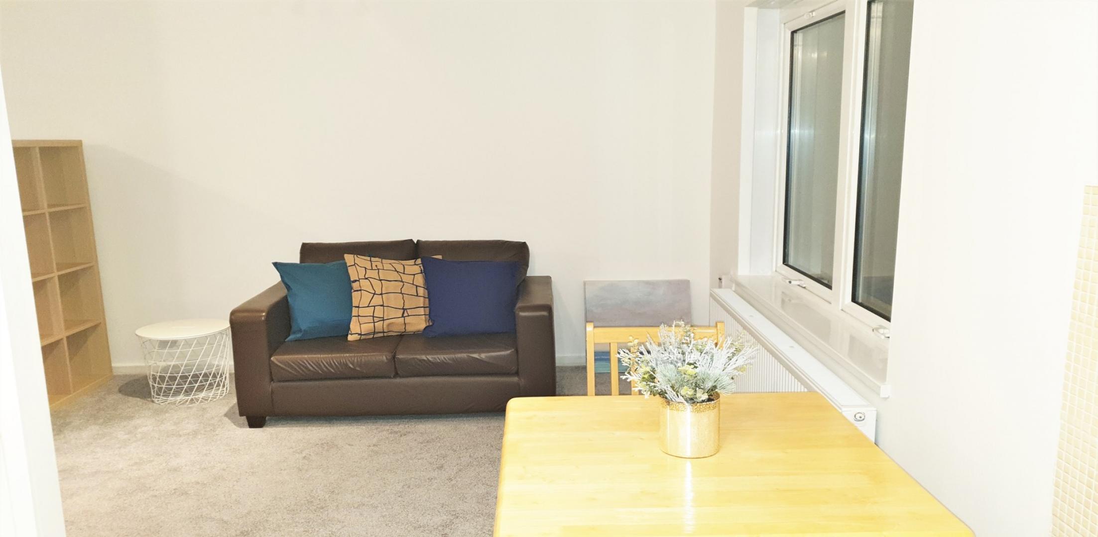 			Studio Apartment, 1 bath, 1 reception Apartment			 Christchurch Avenue, KILBURN
