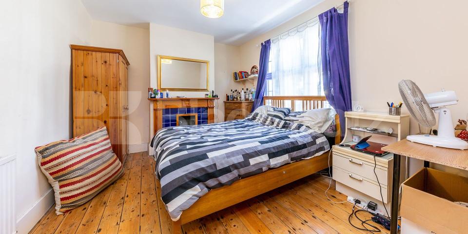 			WHOLE HOUSE!, 3 Bedroom, 1 bath, 1 reception House			 Trinity Road, East Finchley