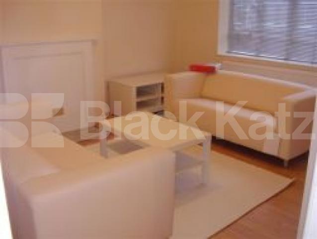 			3 Bedroom, 1 bath, 1 reception Flat			 Bethune Road, STOKE NEWINGTON N16