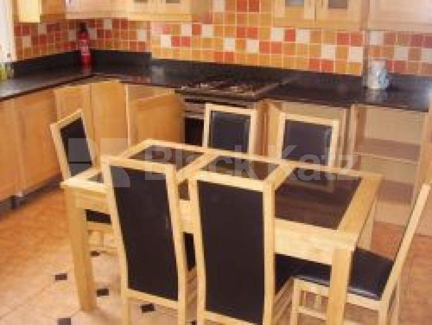 			2 Bedroom, 1 bath, 1 reception Flat			 Downham Road, ISLINGTON N1