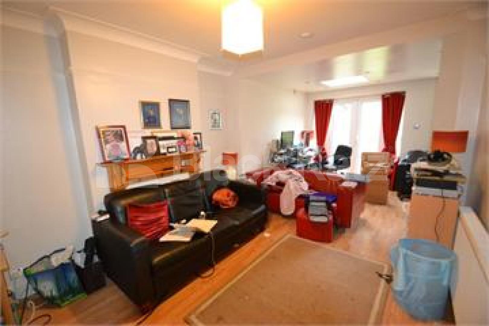 			4 Bedroom, 1 bath, 1 reception Semi-Detached House			 Fountain Crescent, Southgate
