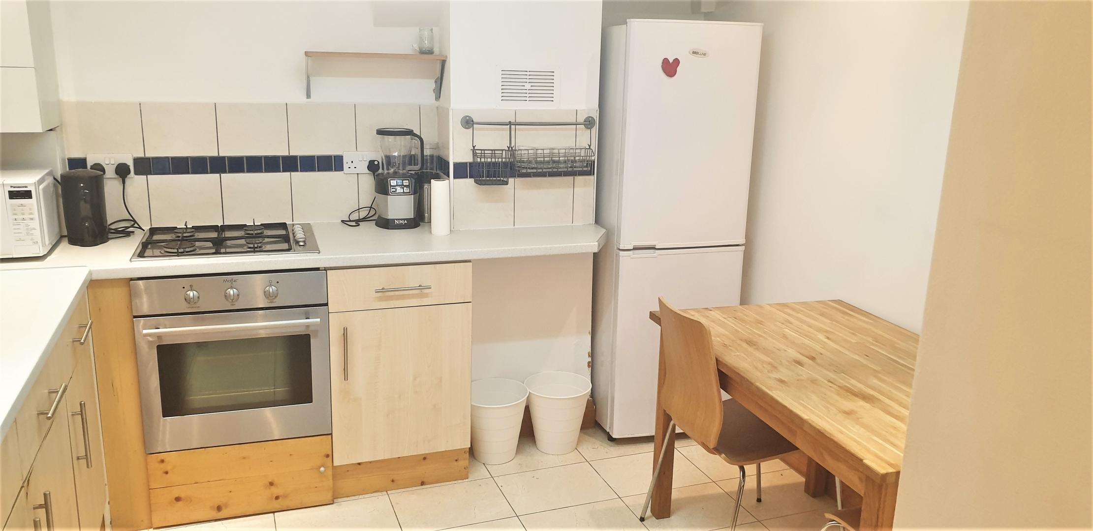 			2 Bedroom, 1 bath, 1 reception Flat			 Finchley Road, FINCHLEY ROAD