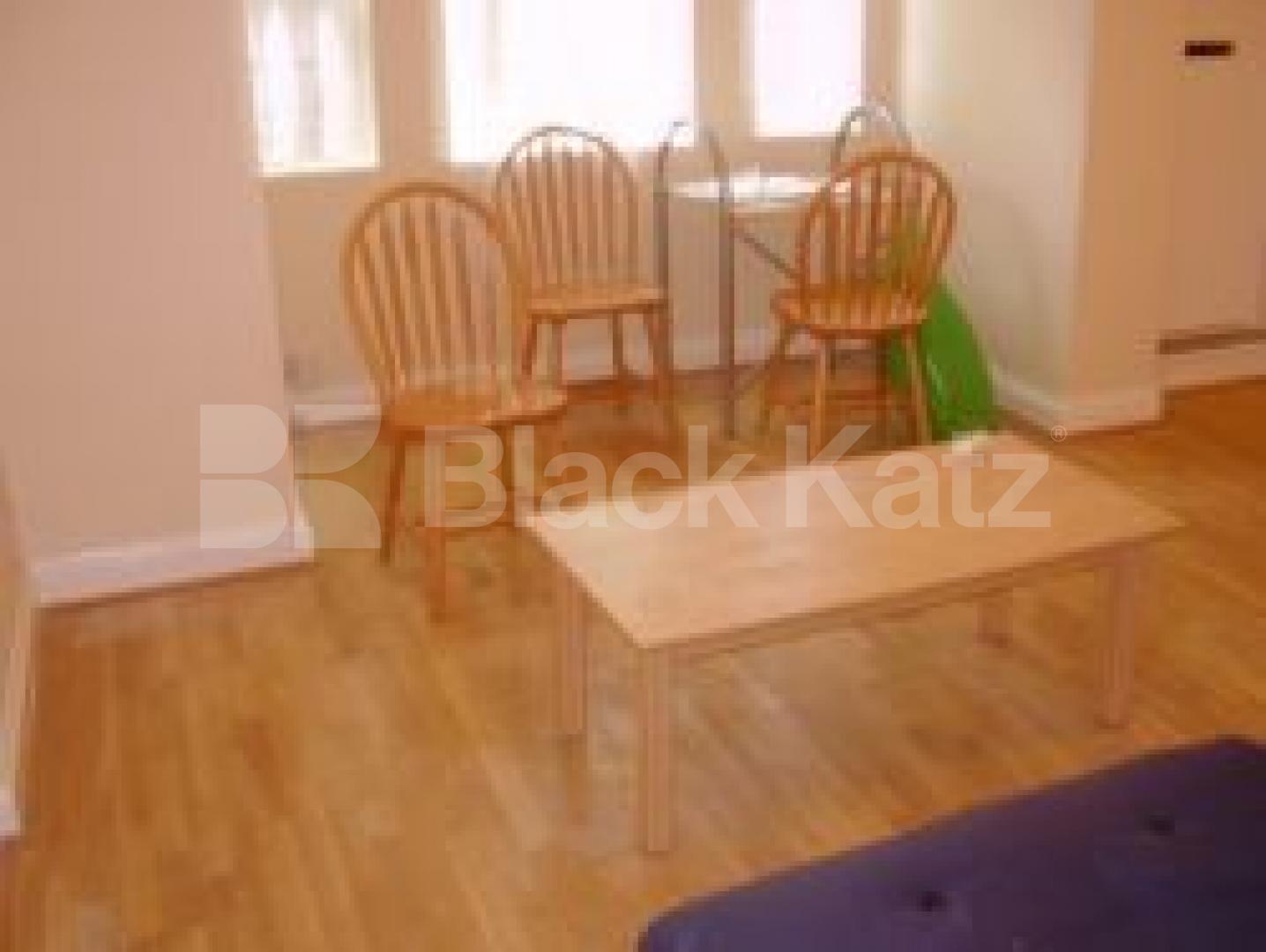 			2 Bedroom, 1 bath, 1 reception Flat			 Dunsmore Road, STOKE NEWINGTON N16