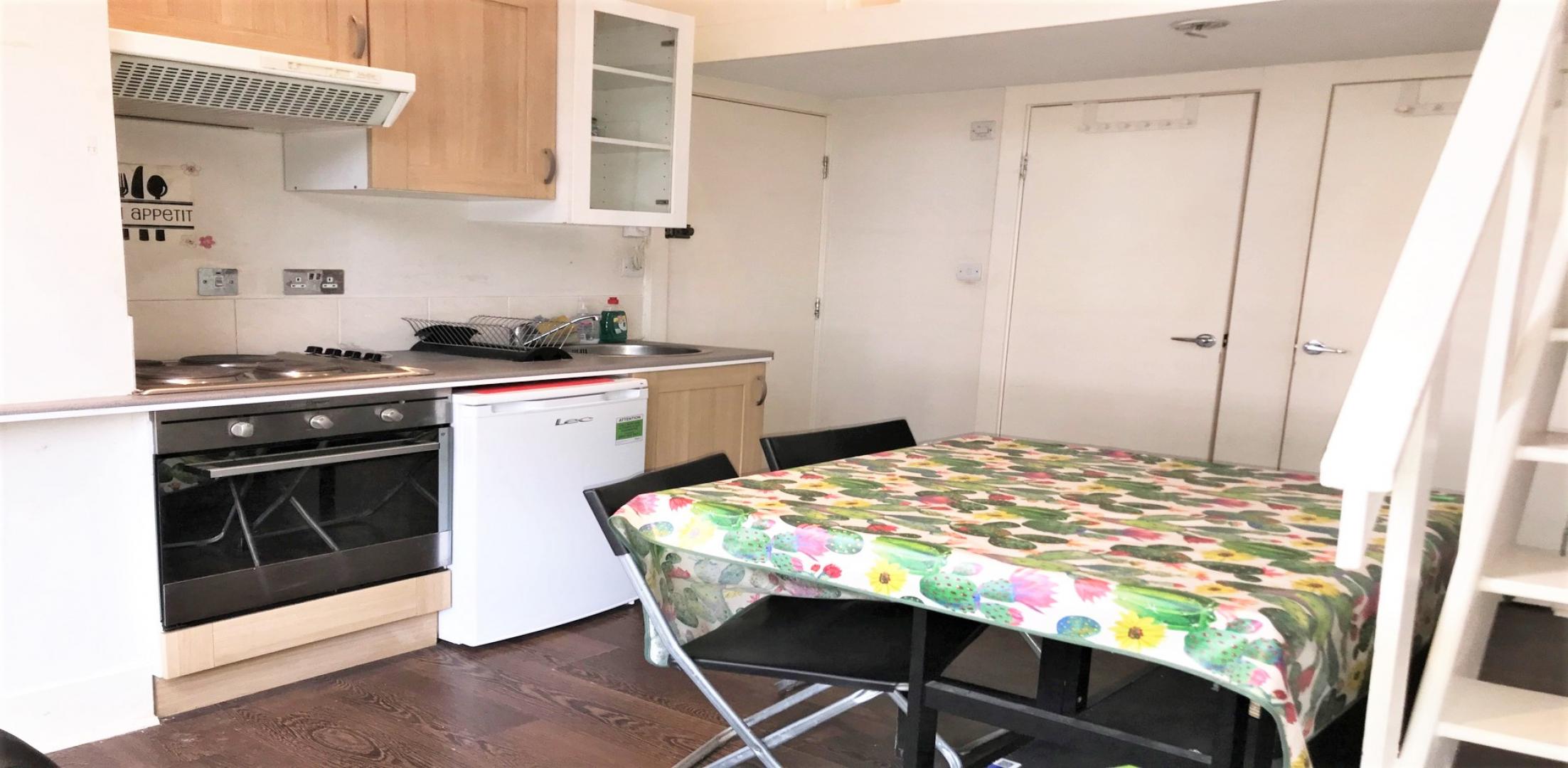 			Studio Apartment, 1 bath, 1 reception Studio			 Sutherland Ave, MAIDA VALE