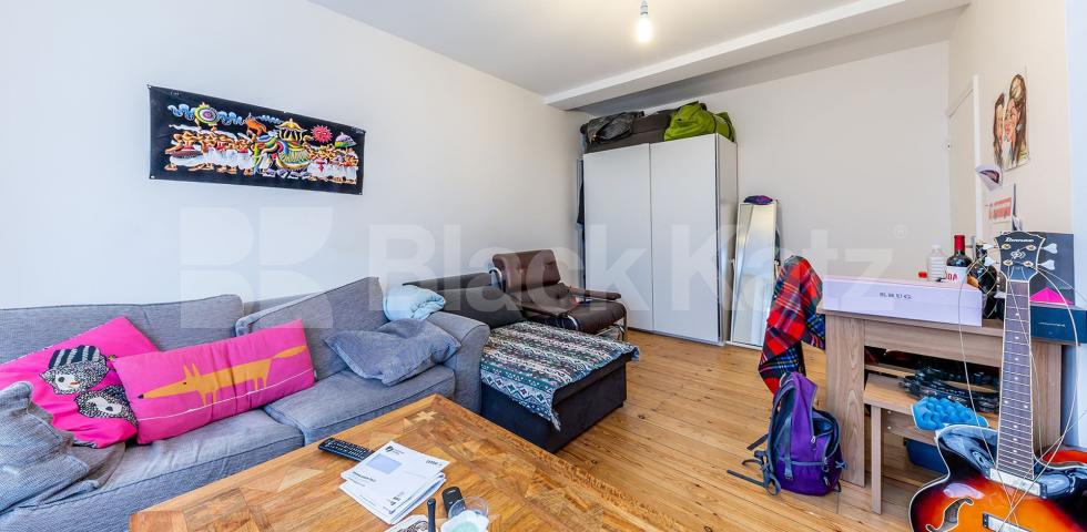 			Lovely 2 bedroom Garden flat in Bowes Park , 2 Bedroom, 1 bath, 1 reception Ground Floor Flat			 Cheshire Road , Bowes Park