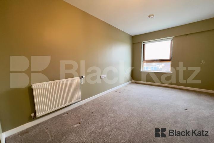 Flooded with natural light with private balcony & gorgeous views  Avonley Road , New Cross Gate / Peckham 