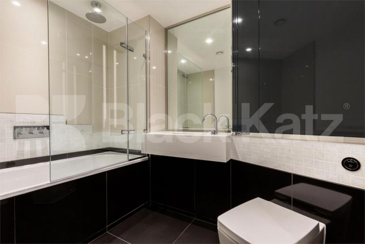 			New Instruction, 2 Bedroom, 1 bath, 1 reception Apartment			 City Road, OLD STREET