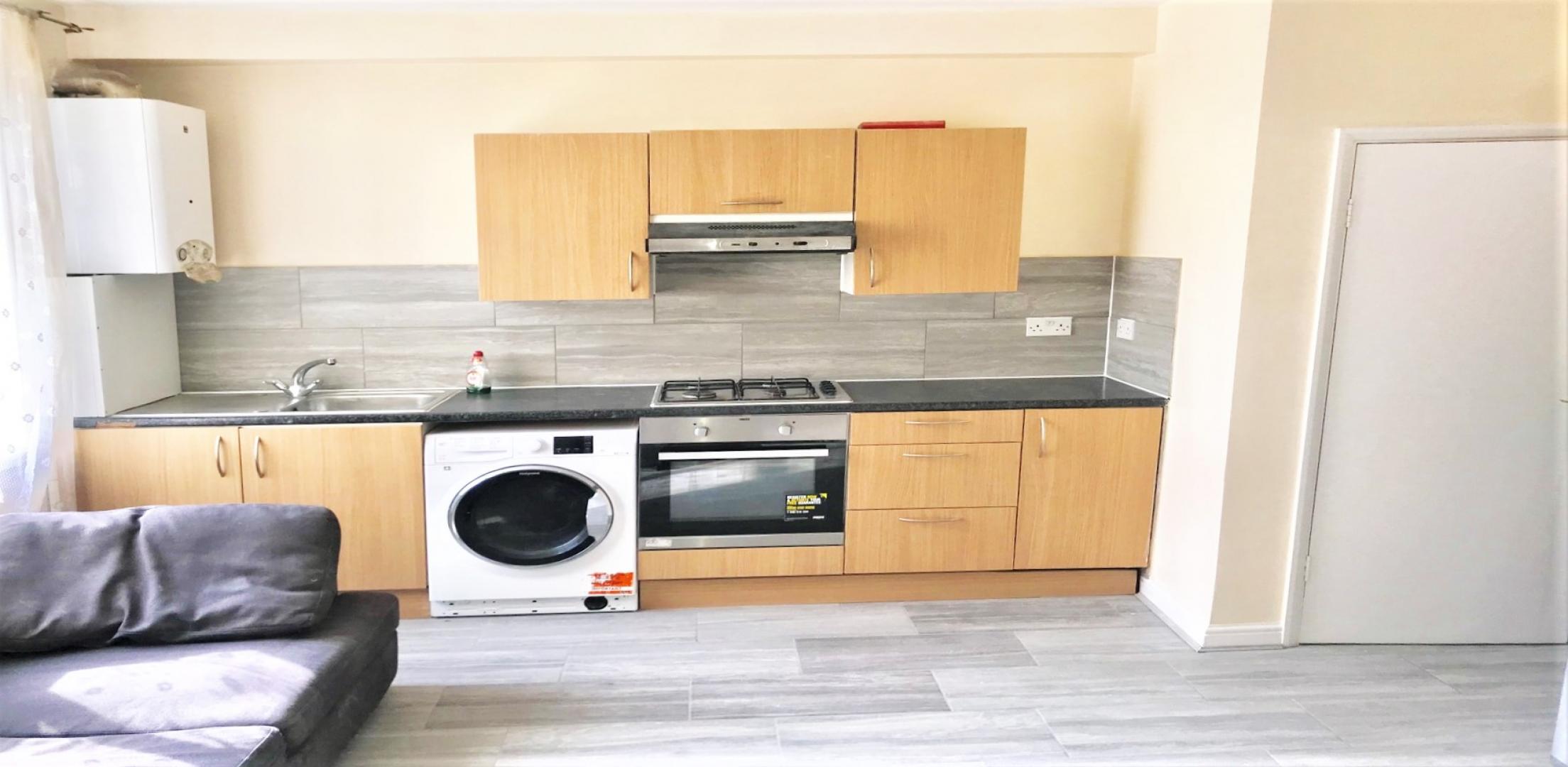 			3 Bedroom, 1 bath, 1 reception Flat			 High Road, WILLESDEN GREEN/DOLLIS HILL 