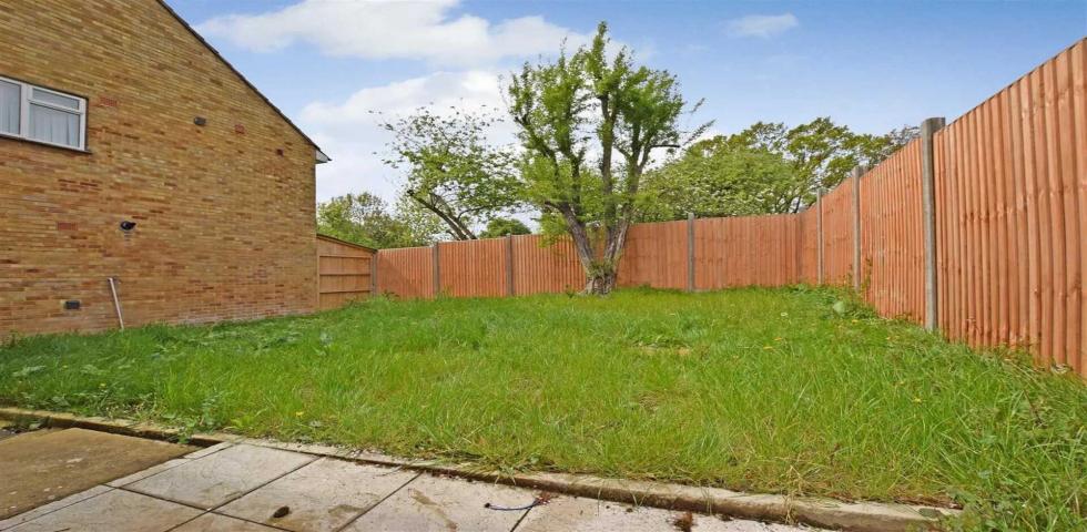 			2 Bedroom, 1 bath, 1 reception Maisonette			 St Davids Close, Wembley