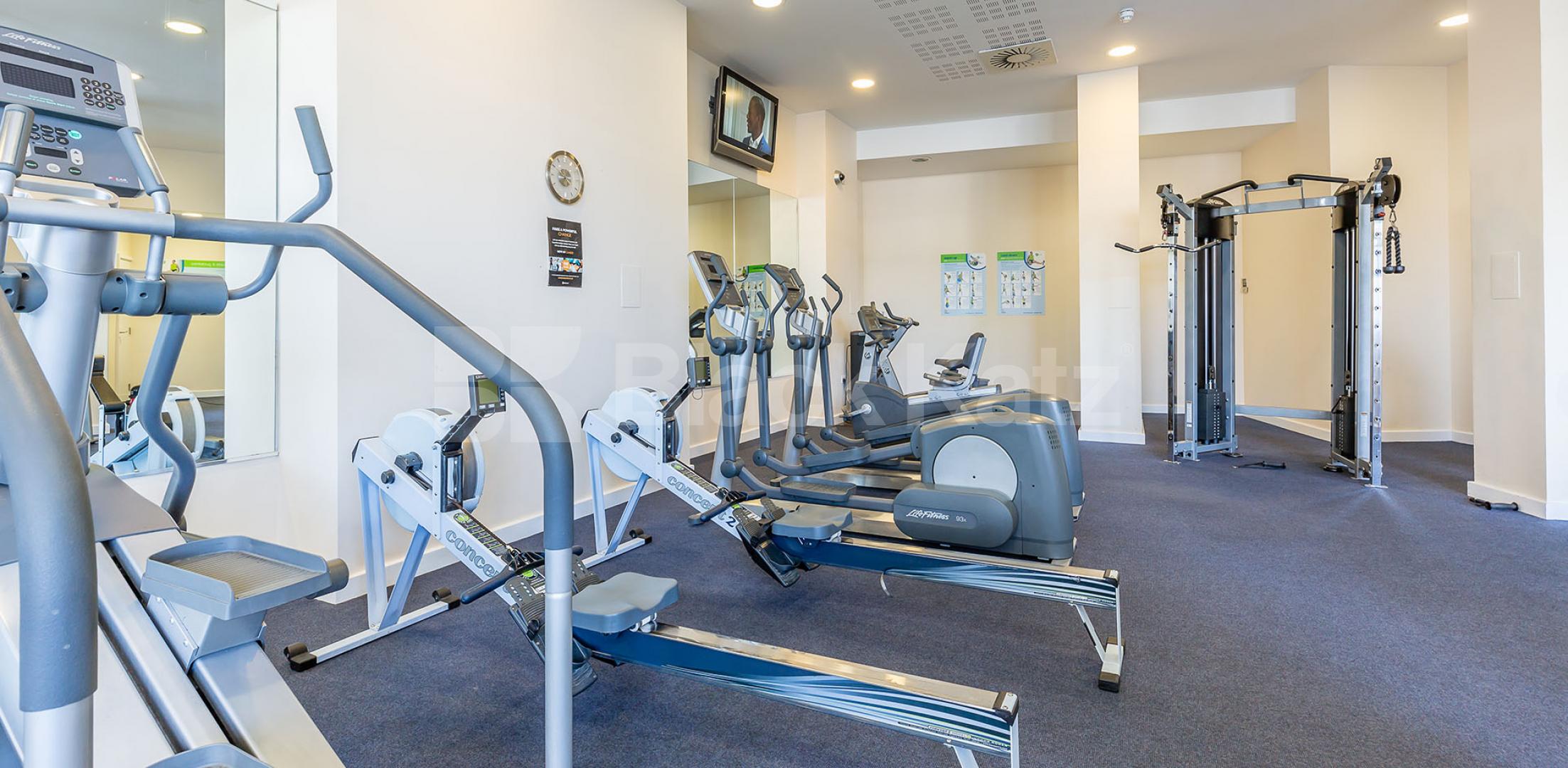 			2 Bedroom, 1 bath, 1 reception Flat			 Eden Grove , Holloway