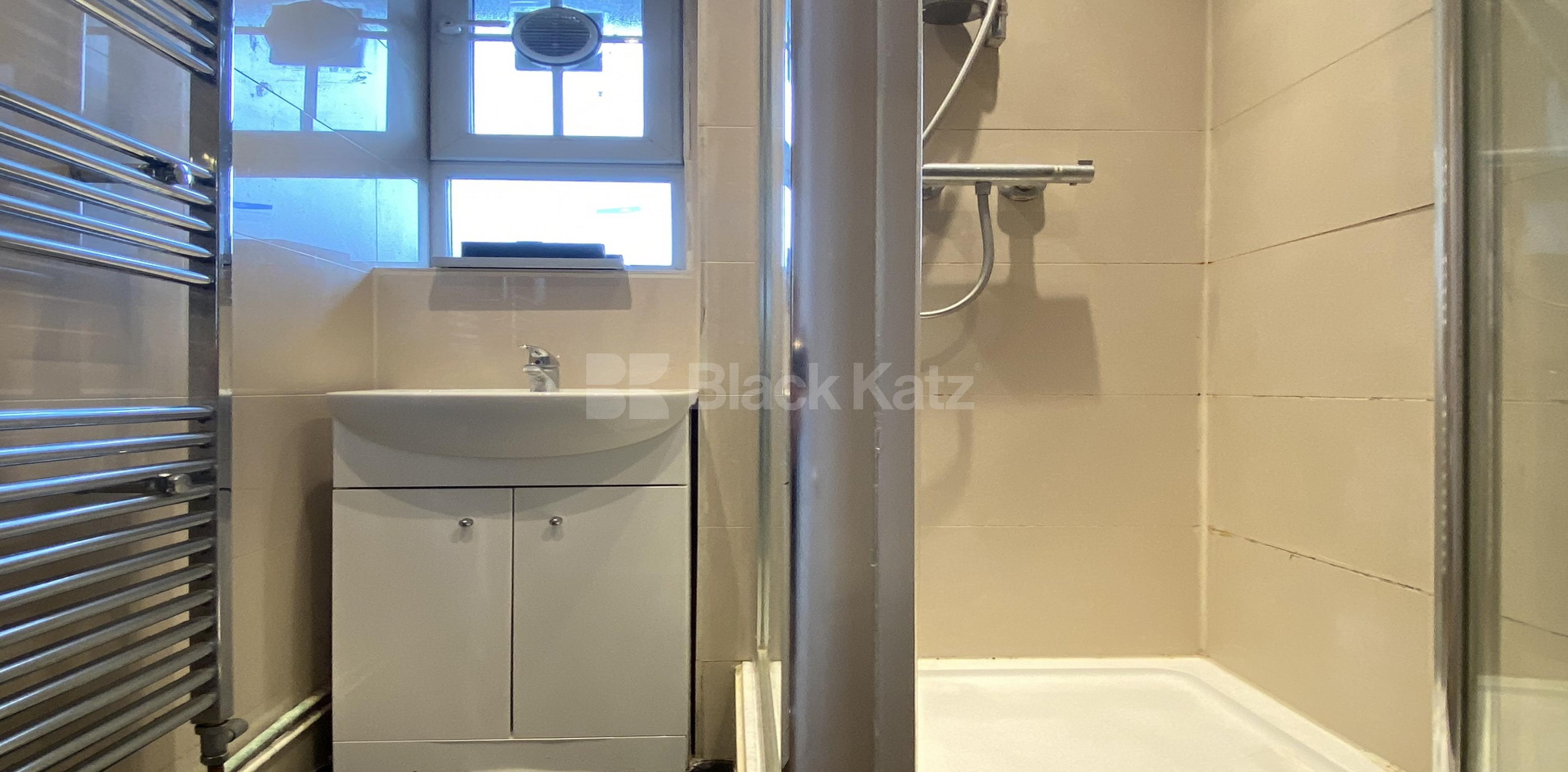 			LET , 1 Bedroom, 1 bath, 1 reception Apartment			 Falmouth Road, Elephant and Castle  SE1