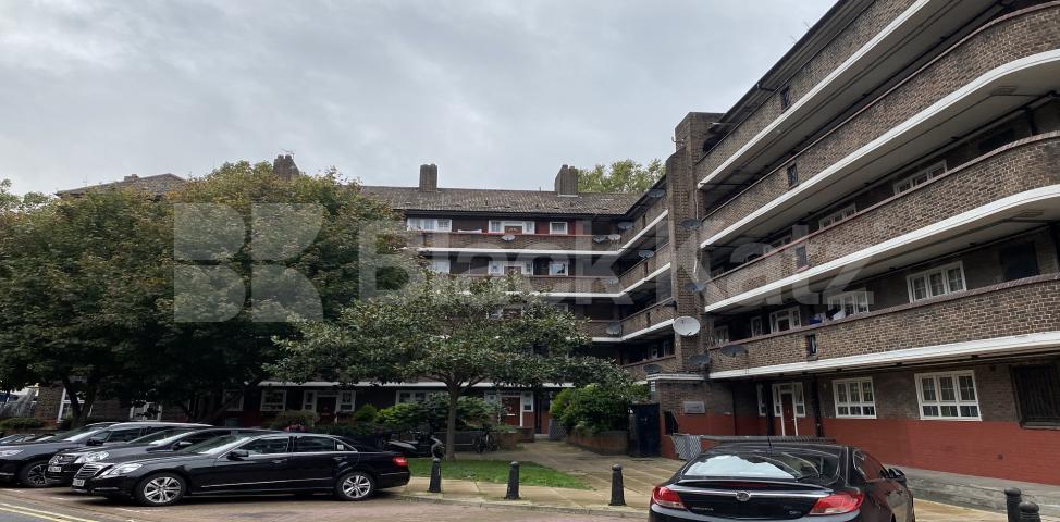 			LET , 1 Bedroom, 1 bath, 1 reception Apartment			 Falmouth Road, Elephant and Castle 