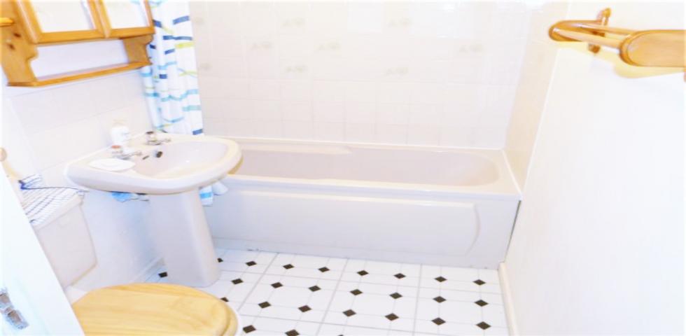 			1 Bedroom, 1 bath, 1 reception Flat			 Deanery Close, EAST FINCHLEY