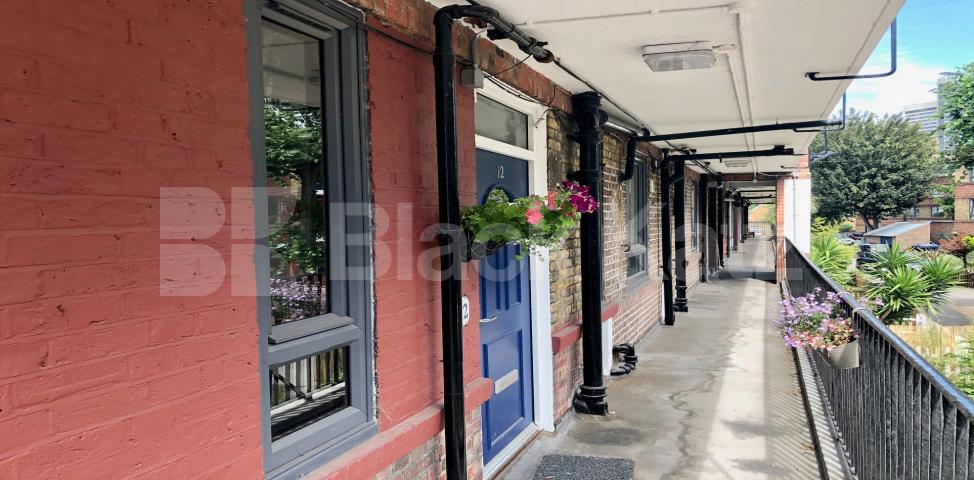 			LET , 1 Bedroom, 1 bath, 1 reception Apartment			 Weston Street, Borough