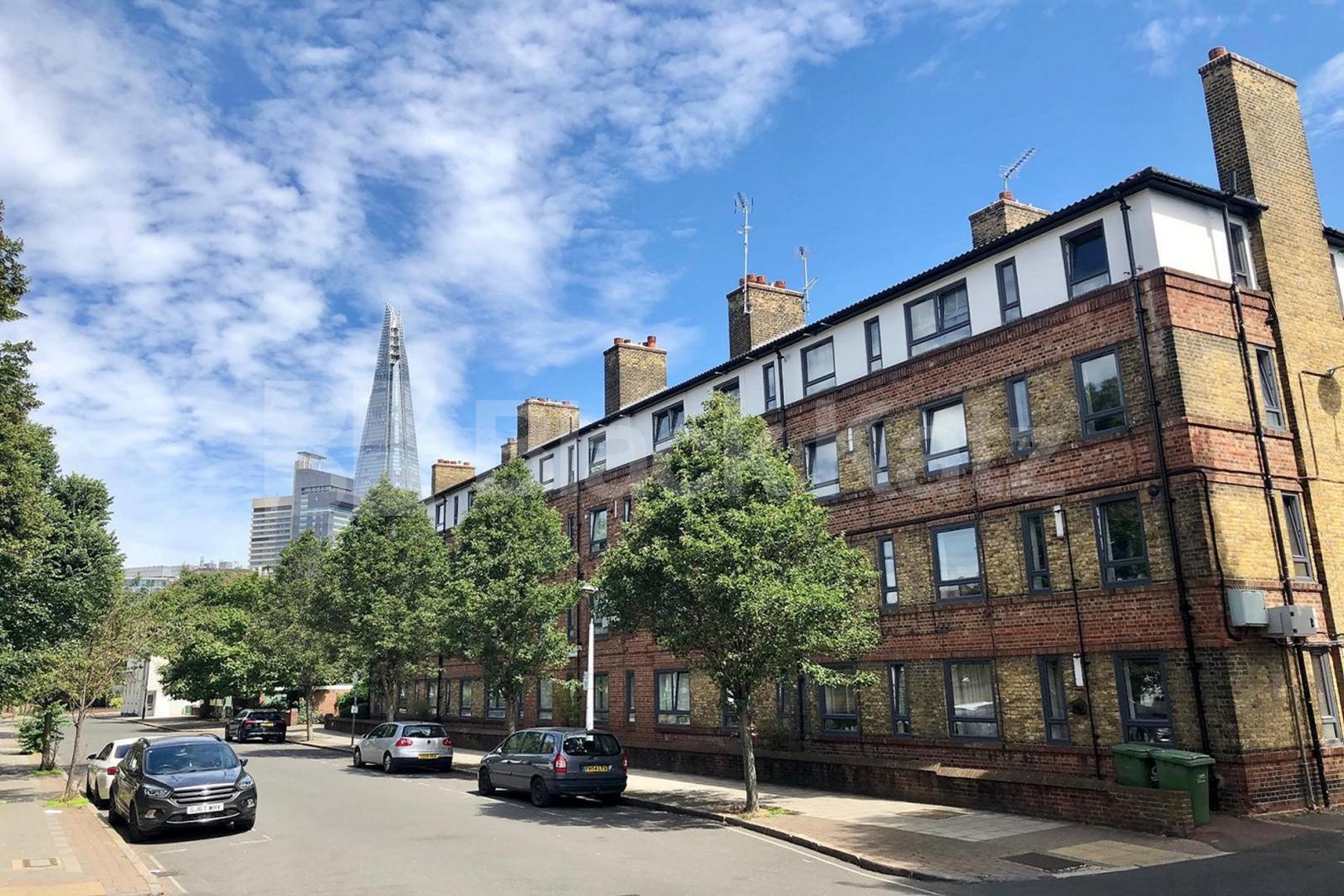 Three double bedroom apartment in the heart of SE1  Weston Street, London Bridge