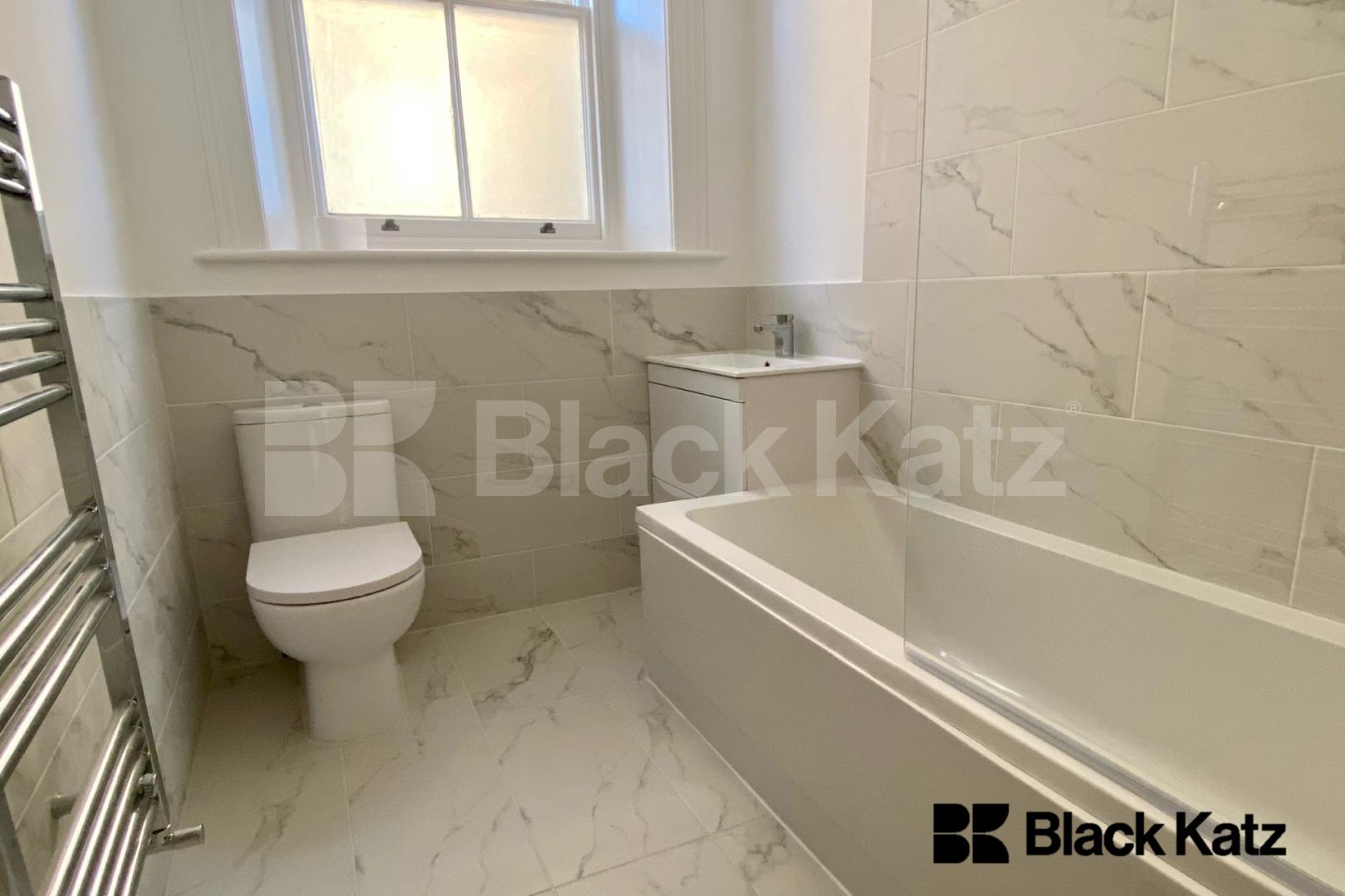 Stunning, completely redecorated with 1119 Sq.Ft. of living & entertaining space Elms Road, Clapham Common