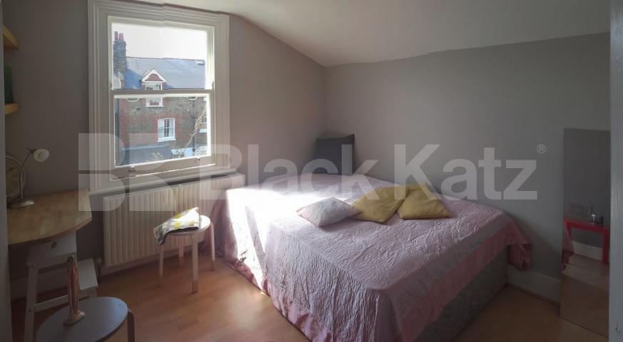 			NEW INSTRUCTION, 3 Bedroom, 1 bath, 1 reception Maisonette			 Elspeth Road, Clapham Junction