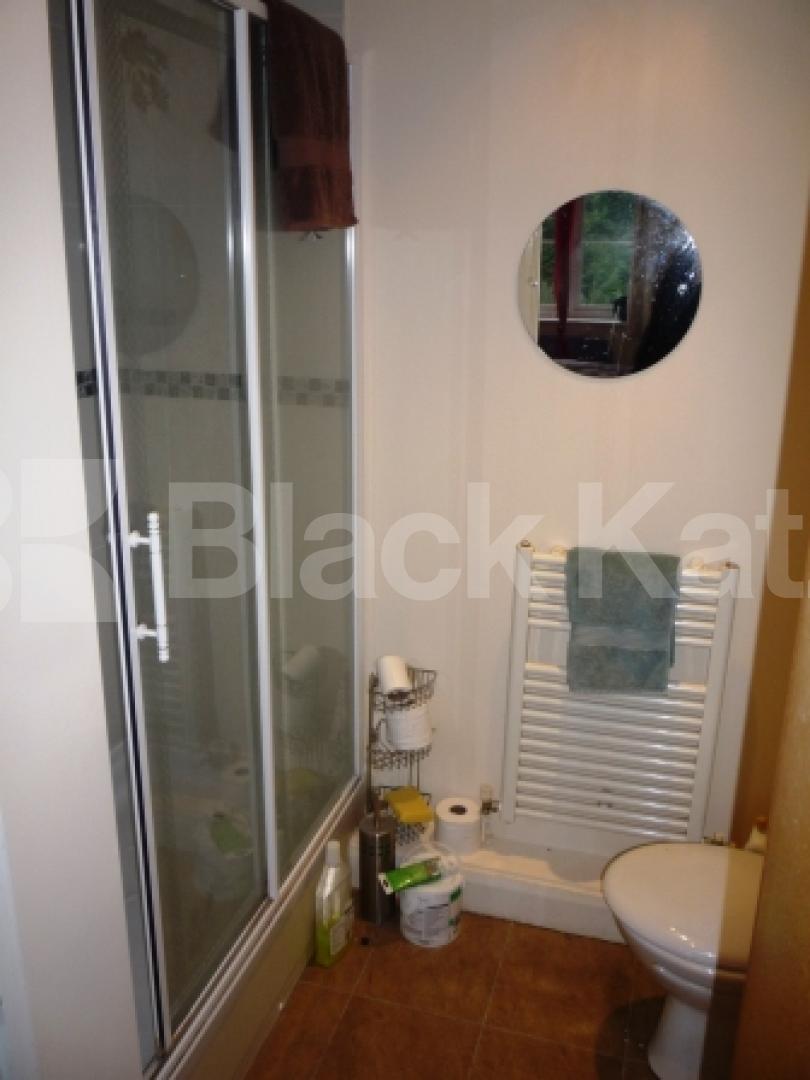 			NEW INSTRUCTION! Includes Water!, 2 Bedroom, 1 bath, 1 reception Flat			 Briar Close, East Finchley