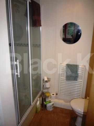 			NEW INSTRUCTION! Includes Water!, 2 Bedroom, 1 bath, 1 reception Flat			 Briar Close, East Finchley