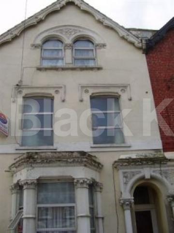 			2 Bedroom, 1 bath, 1 reception Flat			 Endymion  Road, FINSBURY PARK N4