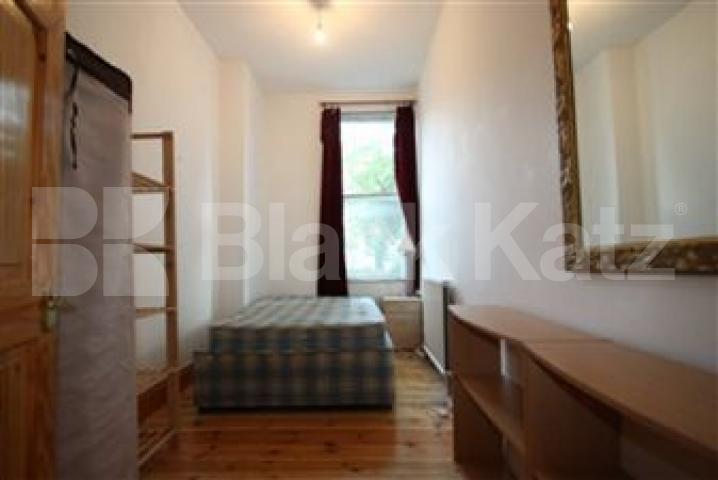 			NEW INSTRUCTION , 2 Bedroom, 1 bath, 1 reception Flat			 Englefield Road , Islington