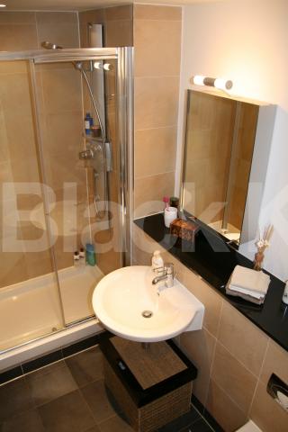 			NEW INSTRUCTION, 2 Bedroom, 1 bath, 1 reception Apartment			 Axis Court. East Lane., London Bridge