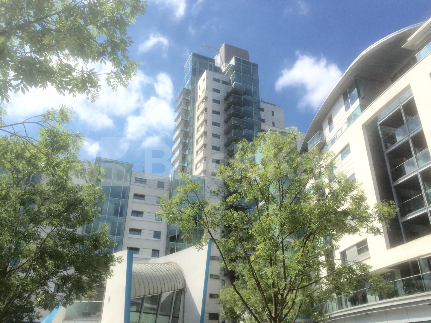 			NEW INSTRUCTION (Includes water rates). , 1 Bedroom, 1 bath, 1 reception Apartment			 Empire Square, Long Lane, SE1, Borough/London Bridge