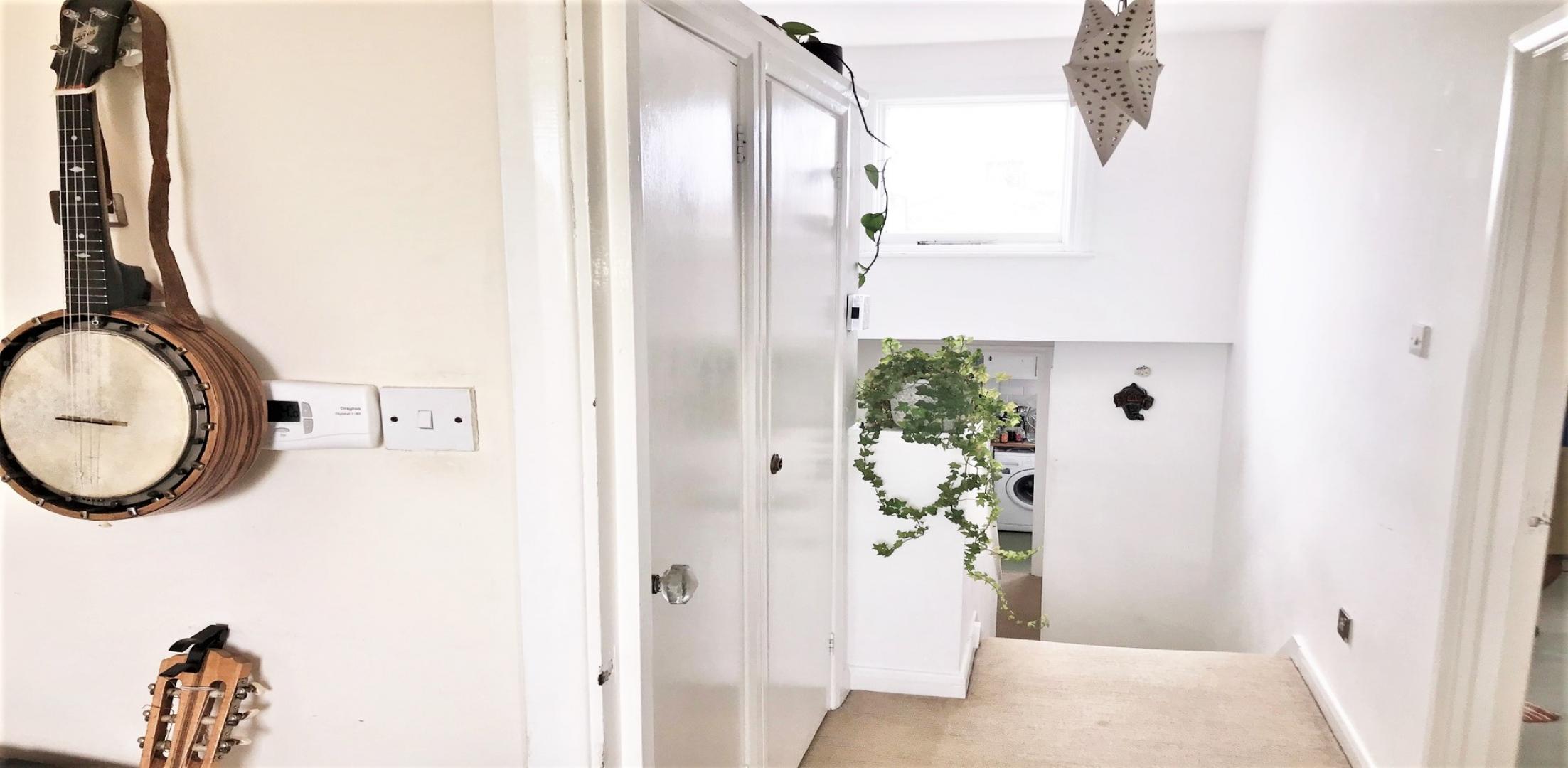 			1 Bedroom, 1 bath, 1 reception Flat			 Ashmore Road, MAIDA VALE / QUEENS PARK