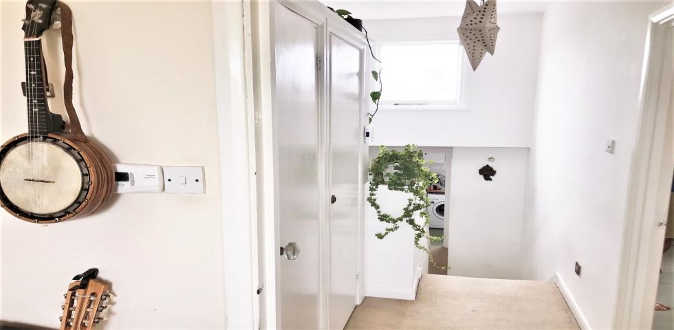 			1 Bedroom, 1 bath, 1 reception Flat			 Ashmore Road, MAIDA VALE / QUEENS PARK