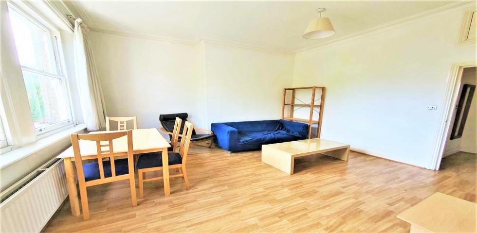 			2 Bedroom, 1 bath, 1 reception Flat			 Brondesbury Road, QUEENS PARK