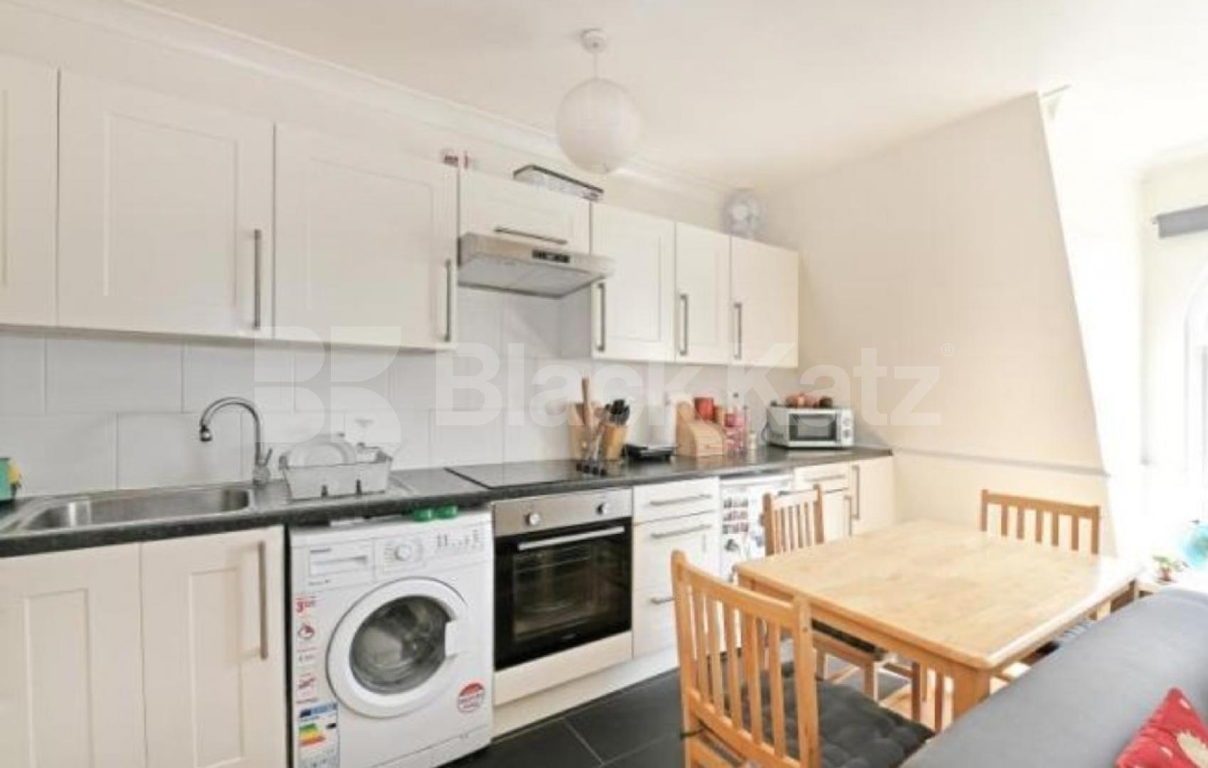 			New Instruction!, 1 Bedroom, 1 bath, 1 reception Flat			 Topsfield Parade, Crouch End N8