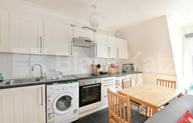 			New Instruction!, 1 Bedroom, 1 bath, 1 reception Flat			 Topsfield Parade, Crouch End N8