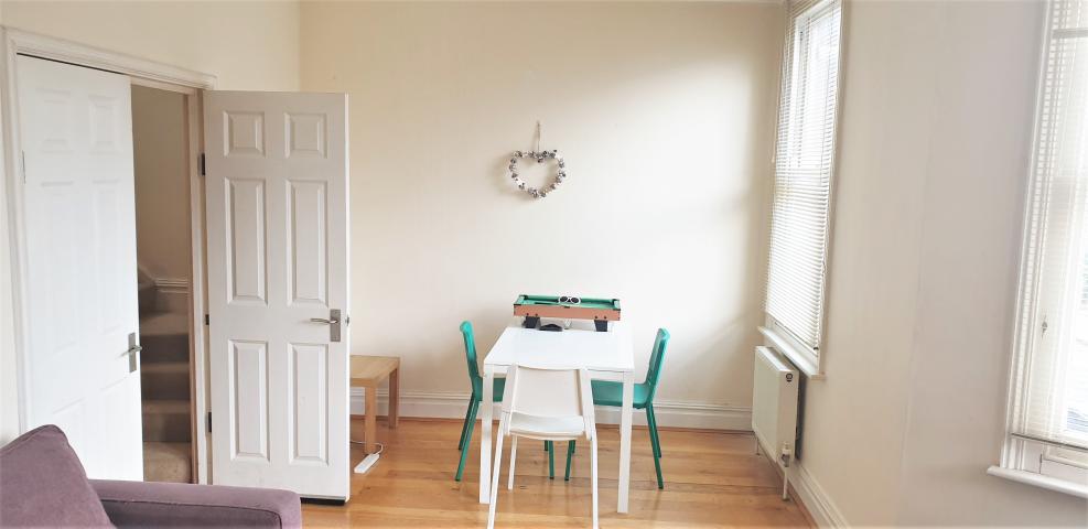 			3 Bedroom, 1 bath, 1 reception Flat			 Ebbsfleet Road , KILBURN