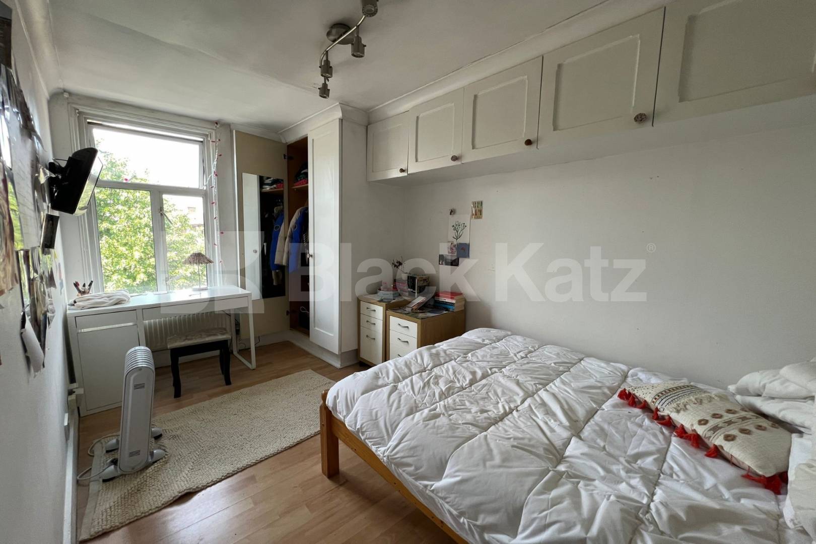 Arranged over two floors with charming roof terrace  East Street, Elephant and Castle