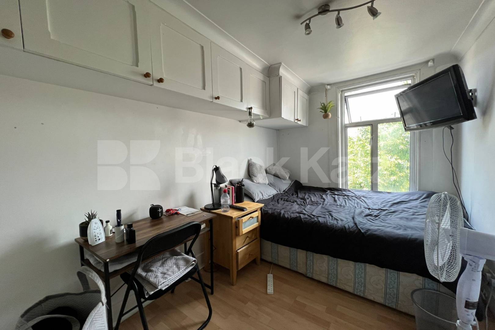 Arranged over two floors with charming roof terrace  East Street, Elephant and Castle