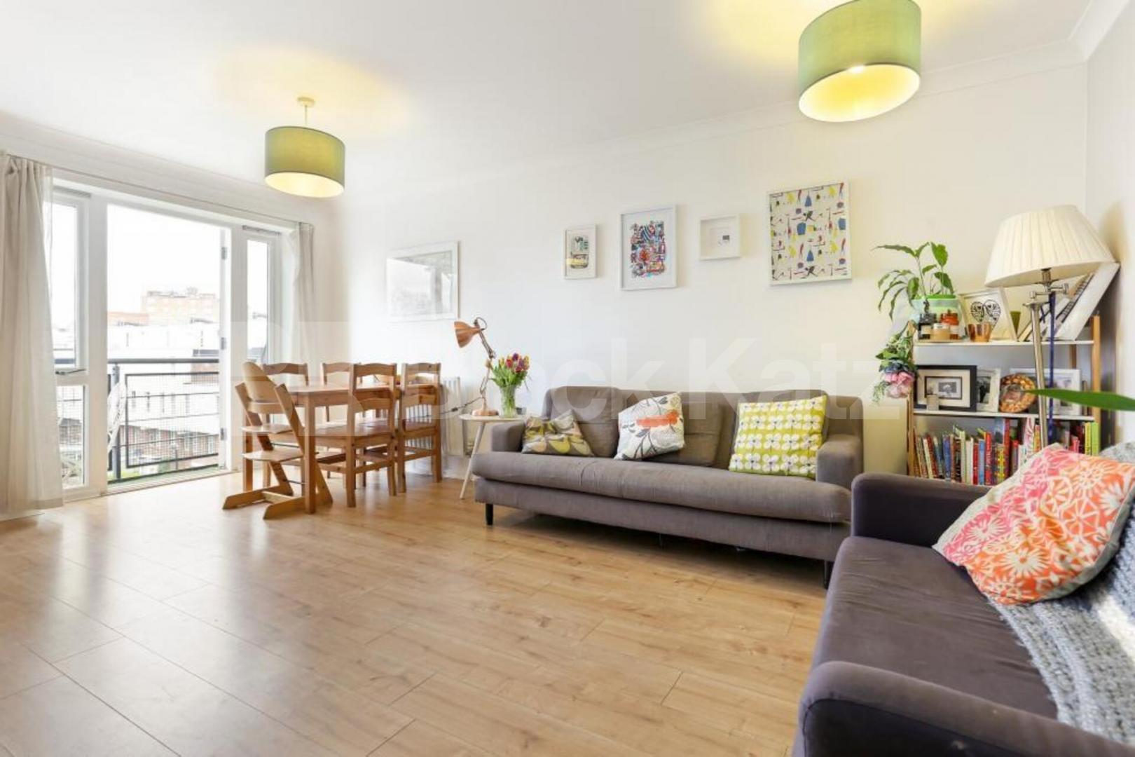 Spacious two-bedroom apartment with balcony in the heart of N1 Essex Road, Islington