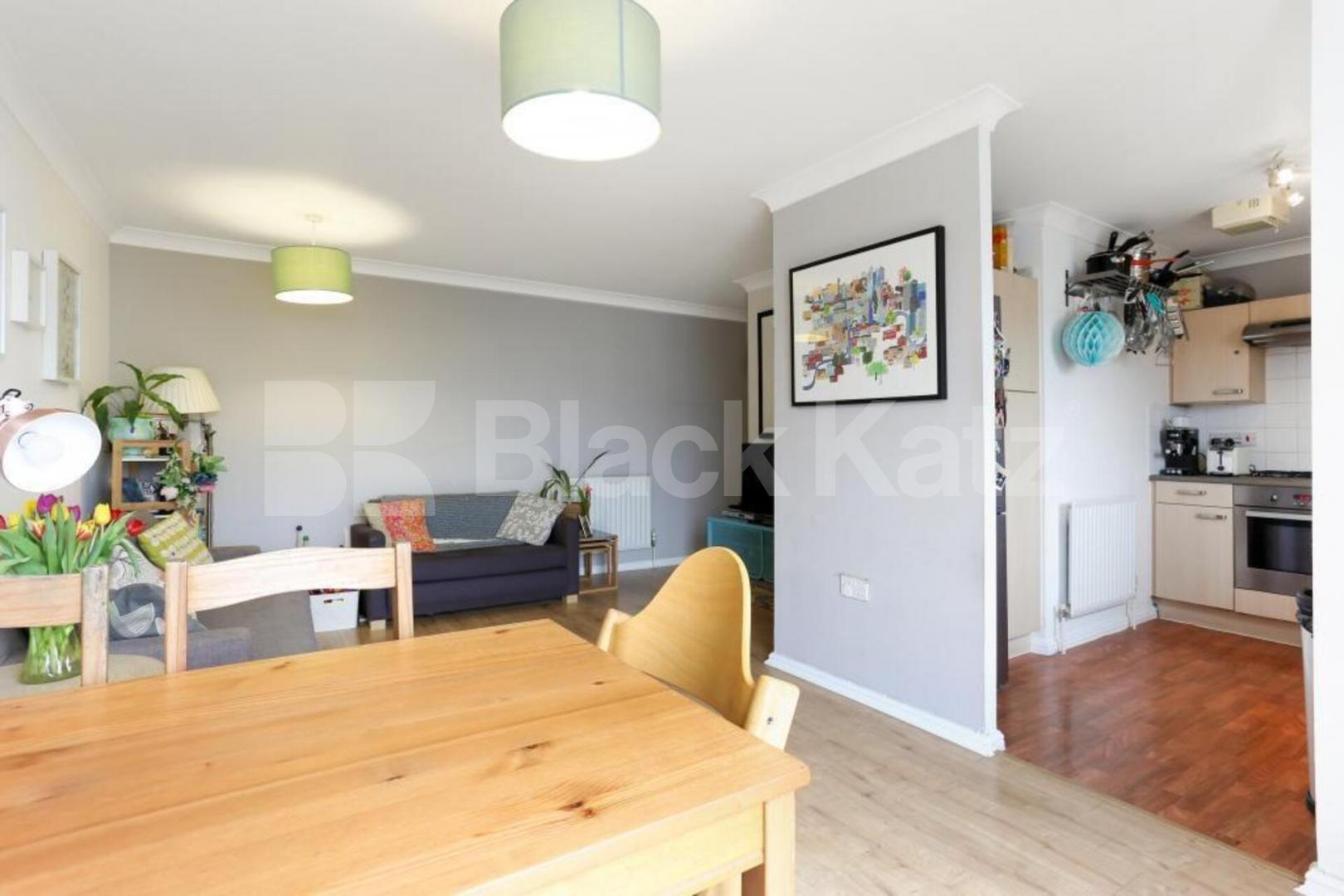 Spacious two-bedroom apartment with balcony in the heart of N1 Essex Road, Islington