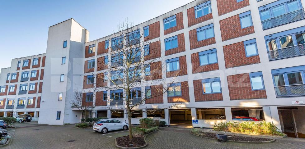 			Fantastic Private Development in Central Crouch End , 2 Bedroom, 1 bath, 1 reception Flat			 Exchange House, CROUCH END N8