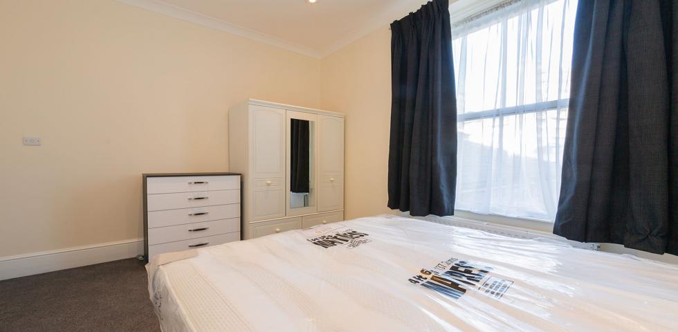 			1 Bedroom, 1 bath, 1 reception Flat			 Haverstock Hill, BELSIZE PARK