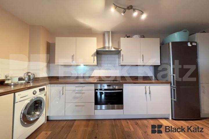 Flooded with natural light with private balcony & gorgeous views  Avonley Road , New Cross Gate / Peckham 